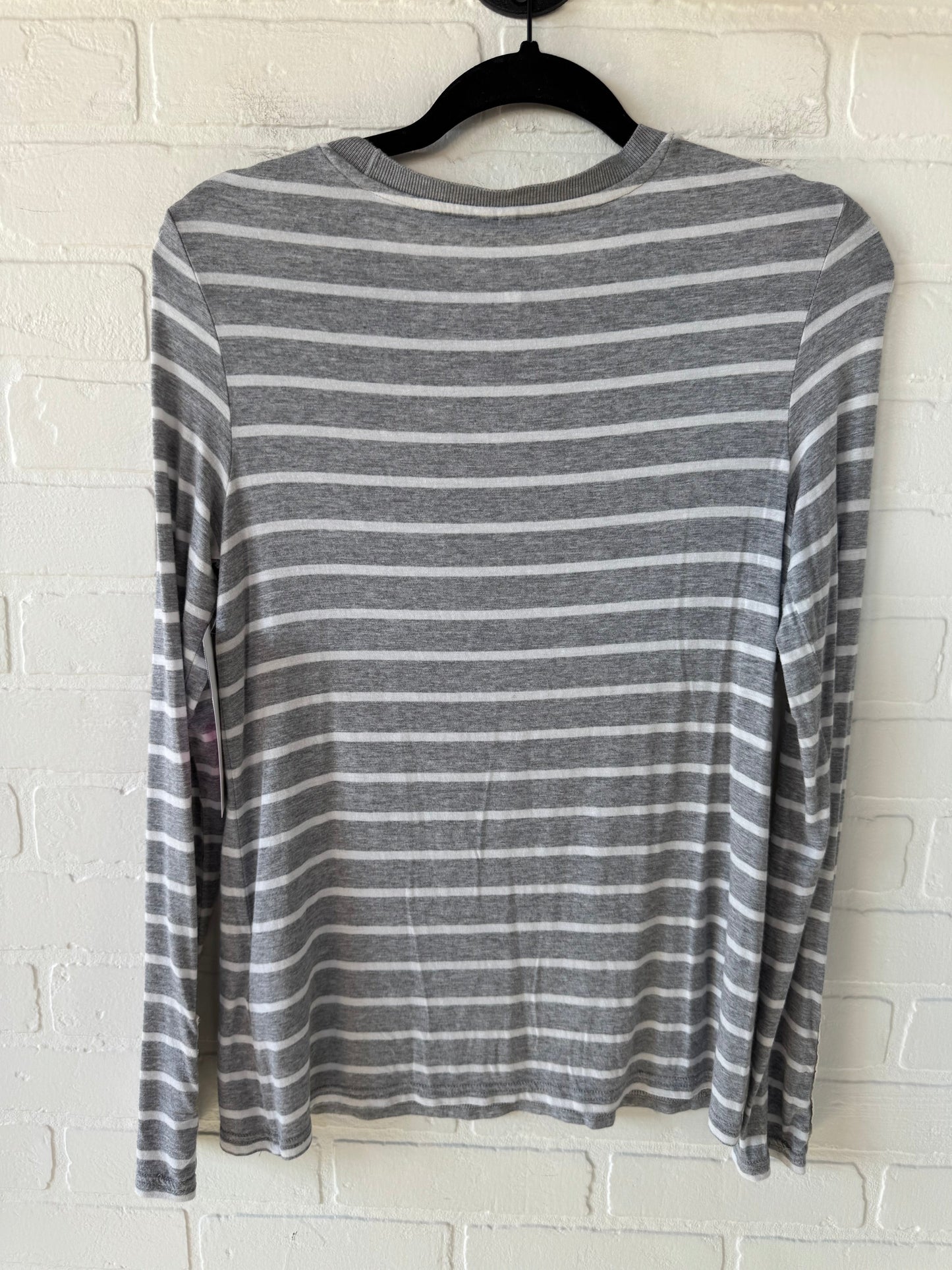 Top Long Sleeve By Banana Republic In Grey & White, Size: S