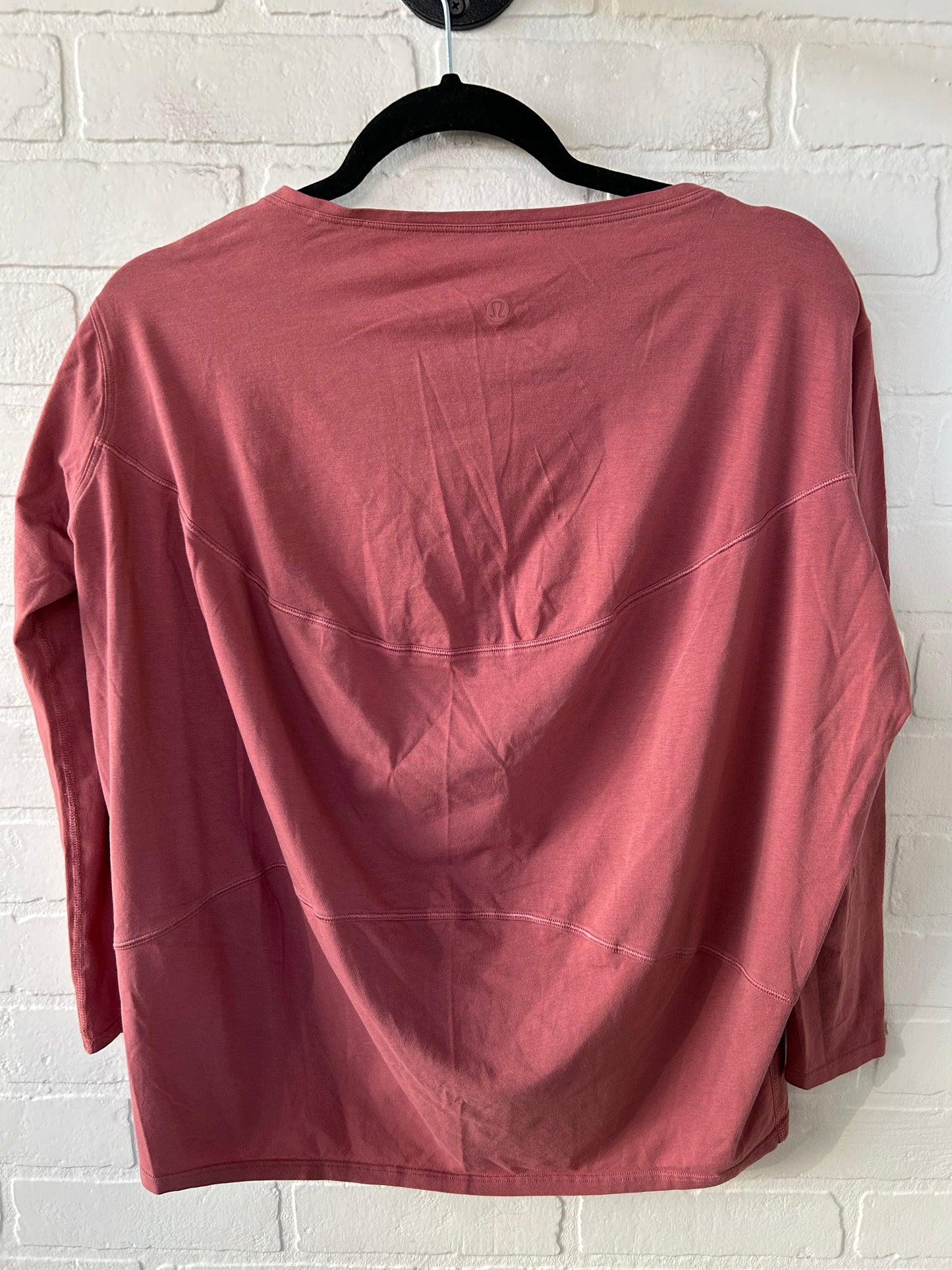 Athletic Top Long Sleeve Crewneck By Lululemon In Pink, Size: Xs