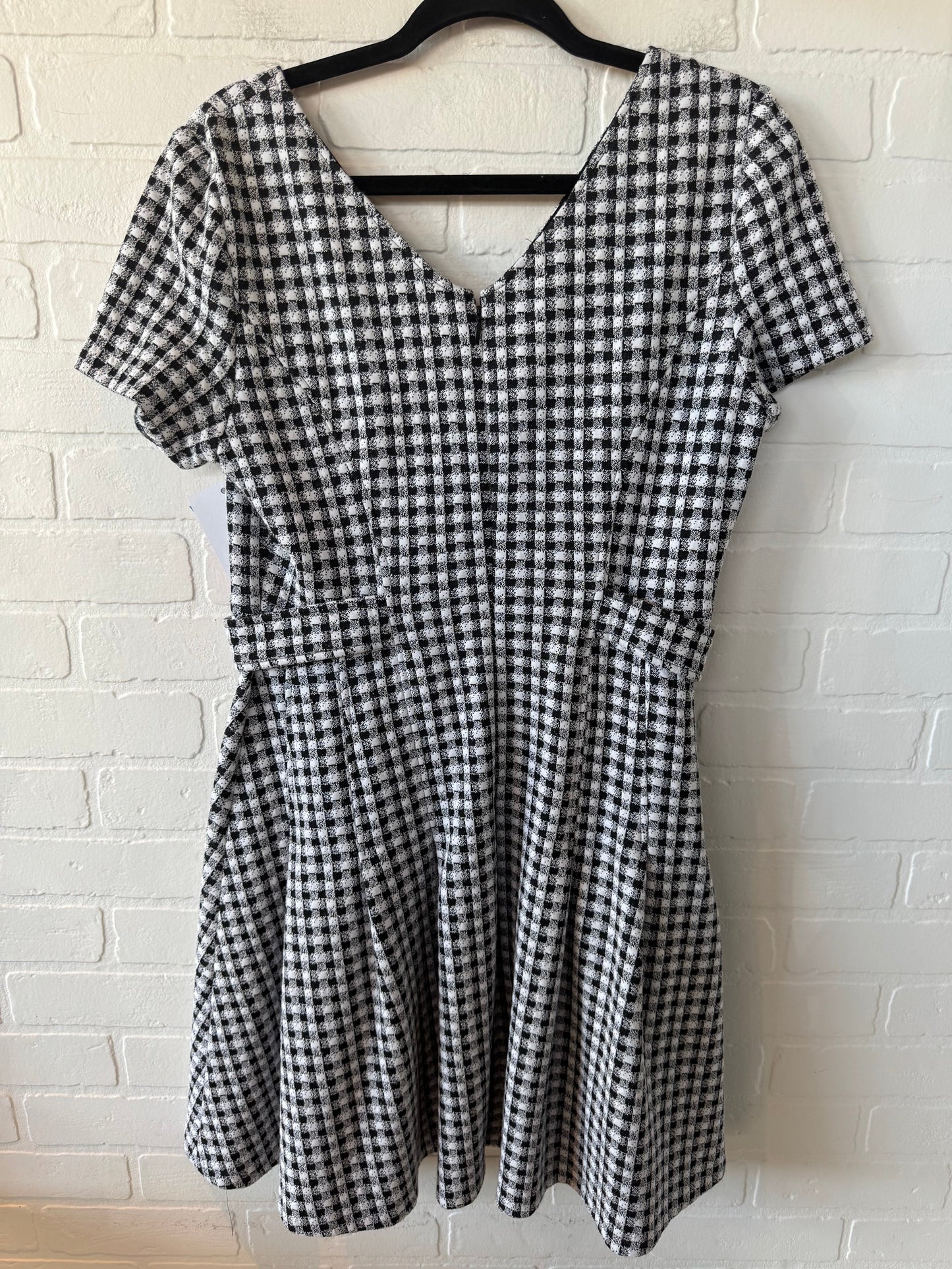 Dress Work By Dkny In Black & White, Size: M