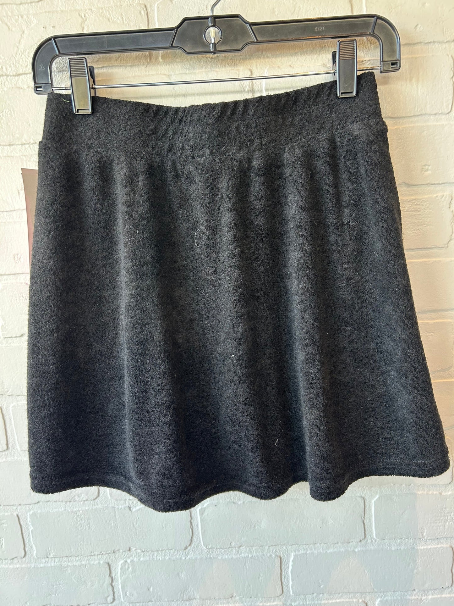 Skirt Mini & Short By Clothes Mentor In Black, Size: 4