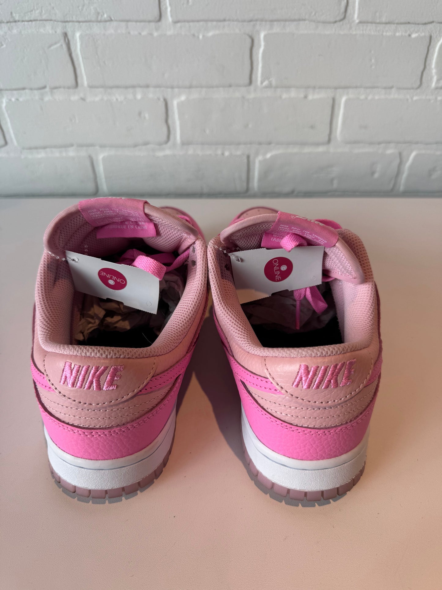 Shoes Sneakers By Nike In Pink, Size: 7.5