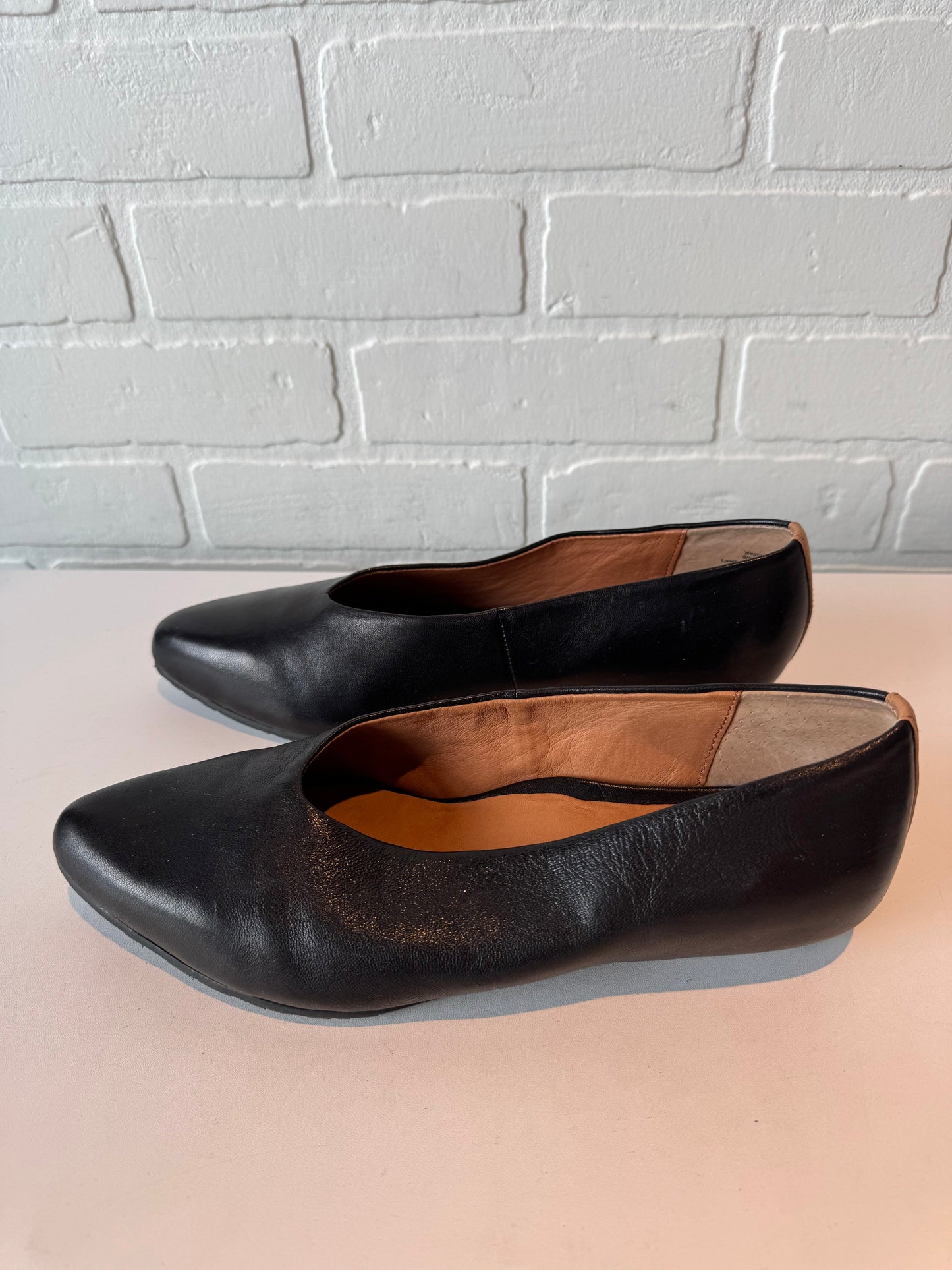 Shoes Flats By Gentle Souls In Black, Size: 8