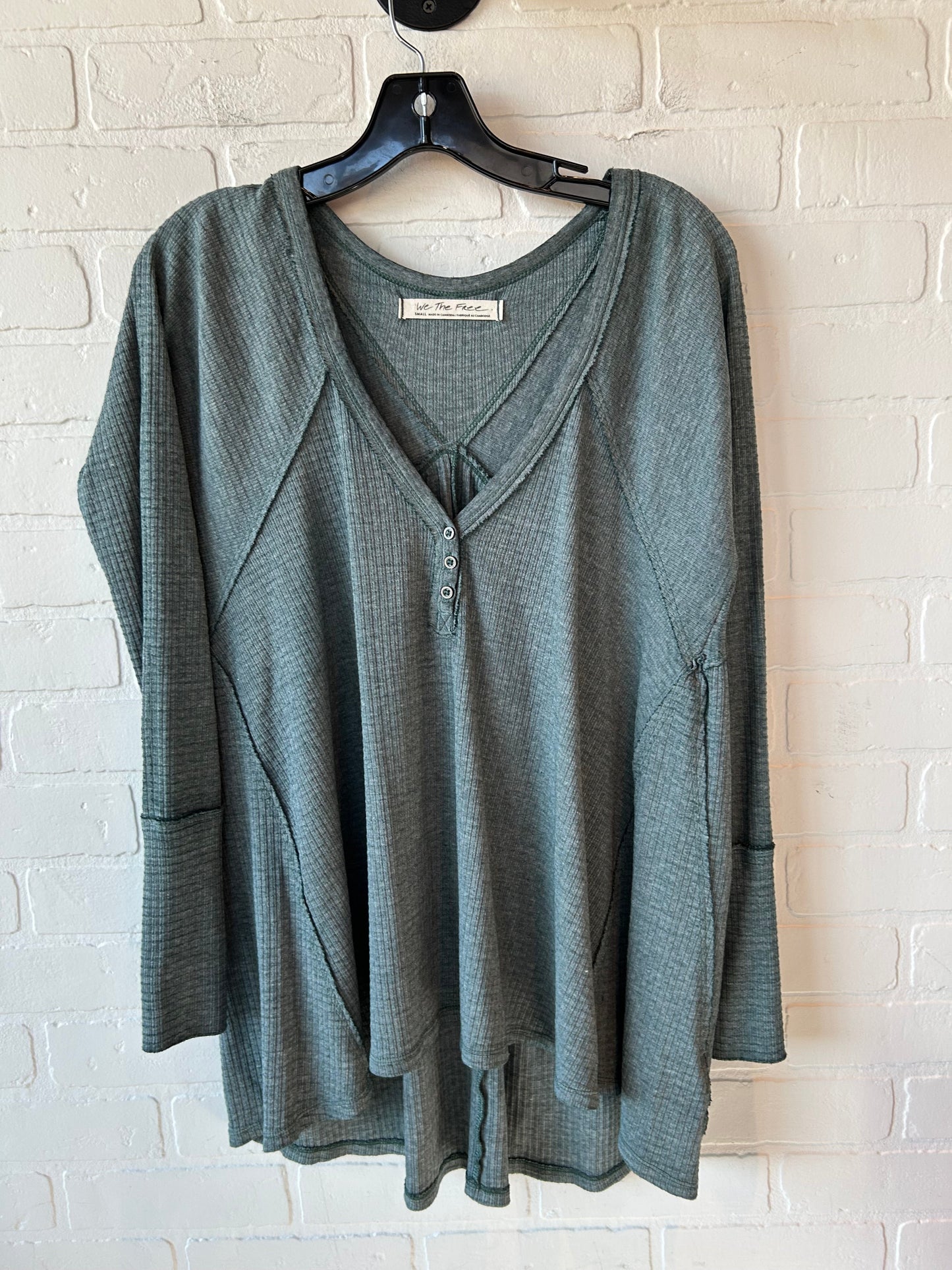 Top Long Sleeve By We The Free In Green, Size: S