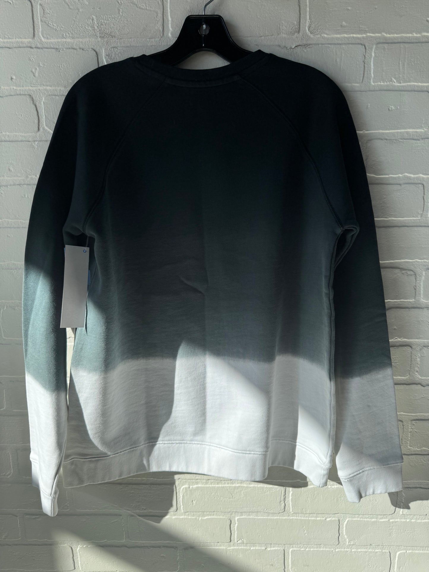 Athletic Sweatshirt Crewneck By peloton In Green & White, Size: M