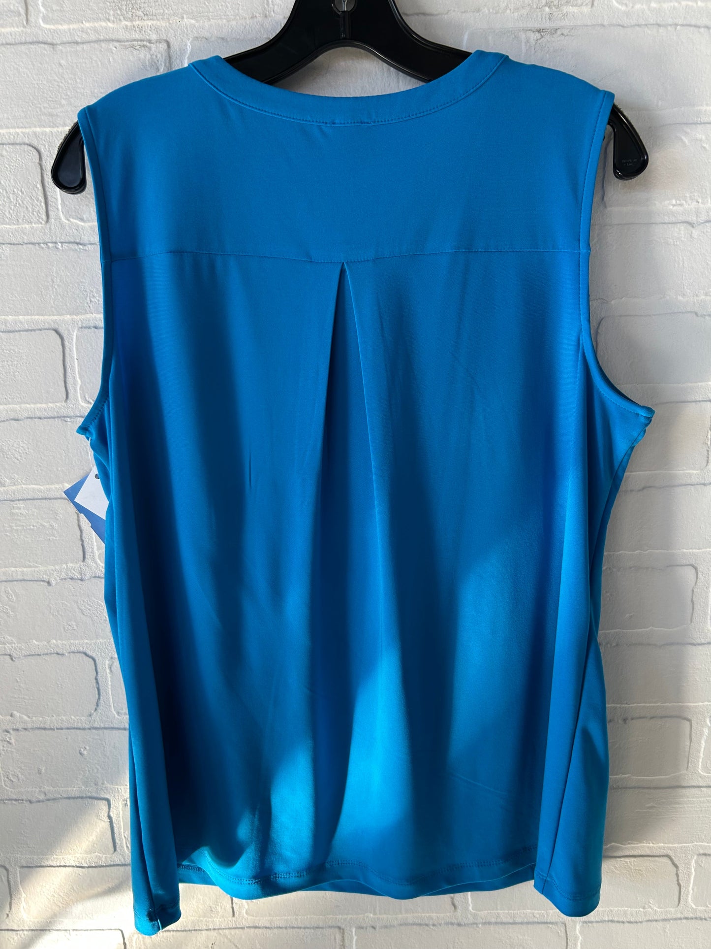 Top Sleeveless By Anne Klein In Blue, Size: L