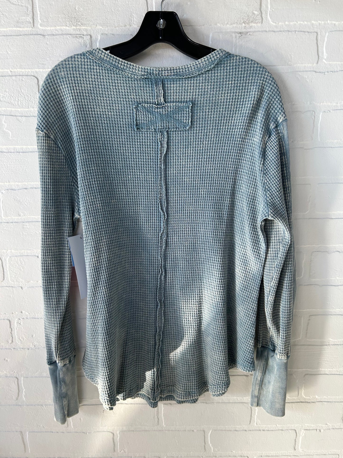 Top Long Sleeve By Zenana Outfitters In Blue, Size: S