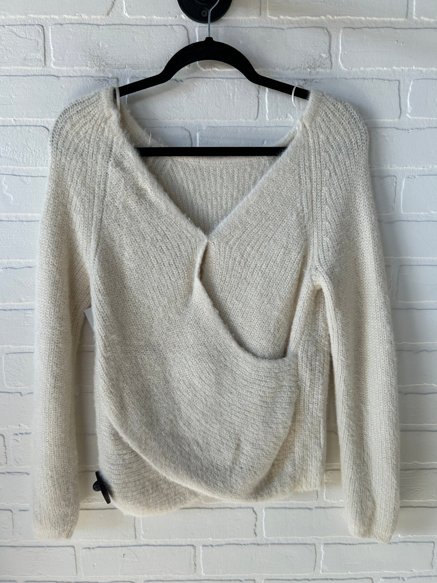 Sweater By Olive And Oak In Cream, Size: S