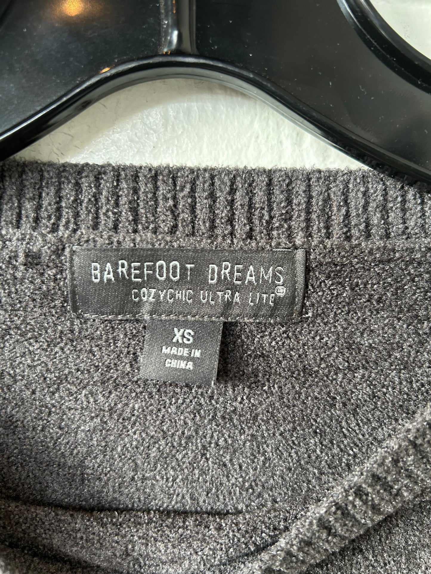 Sweater By Barefoot Dreams In Grey, Size: Xs