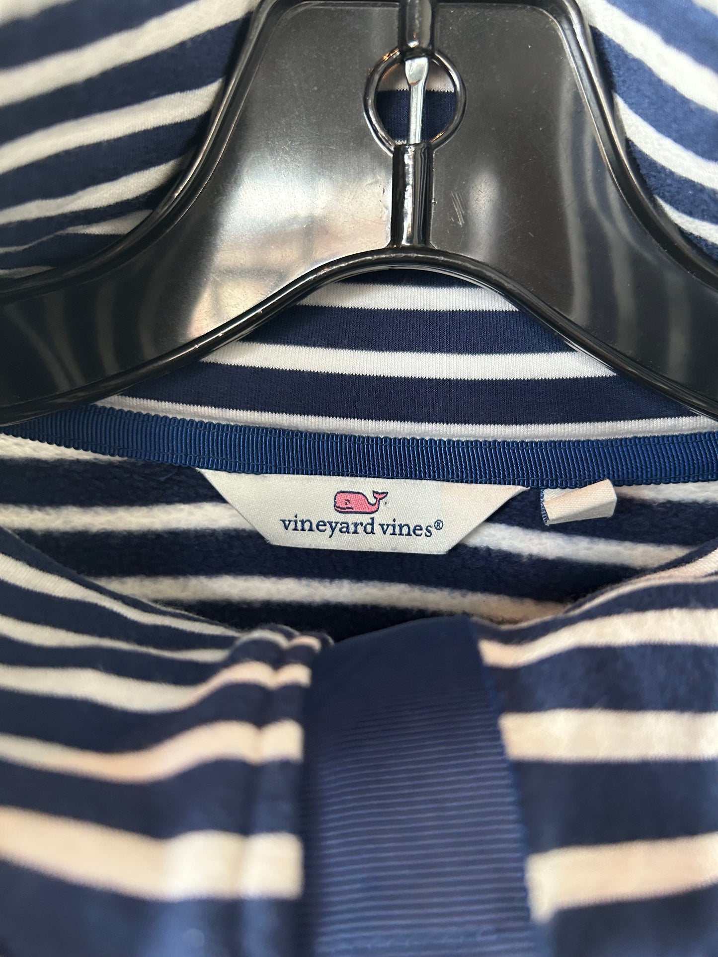 Sweatshirt Collar By Vineyard Vines In Blue & White, Size: M