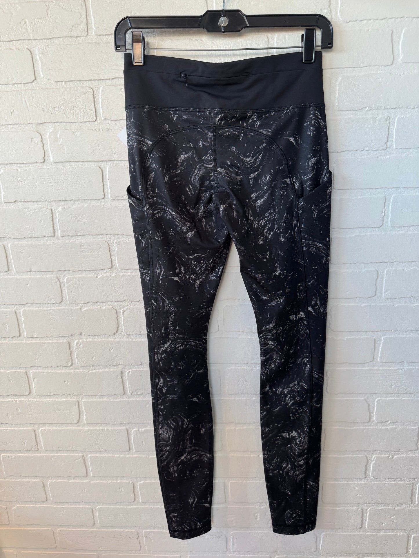 Athletic Leggings By Lululemon In Black, Size: 4