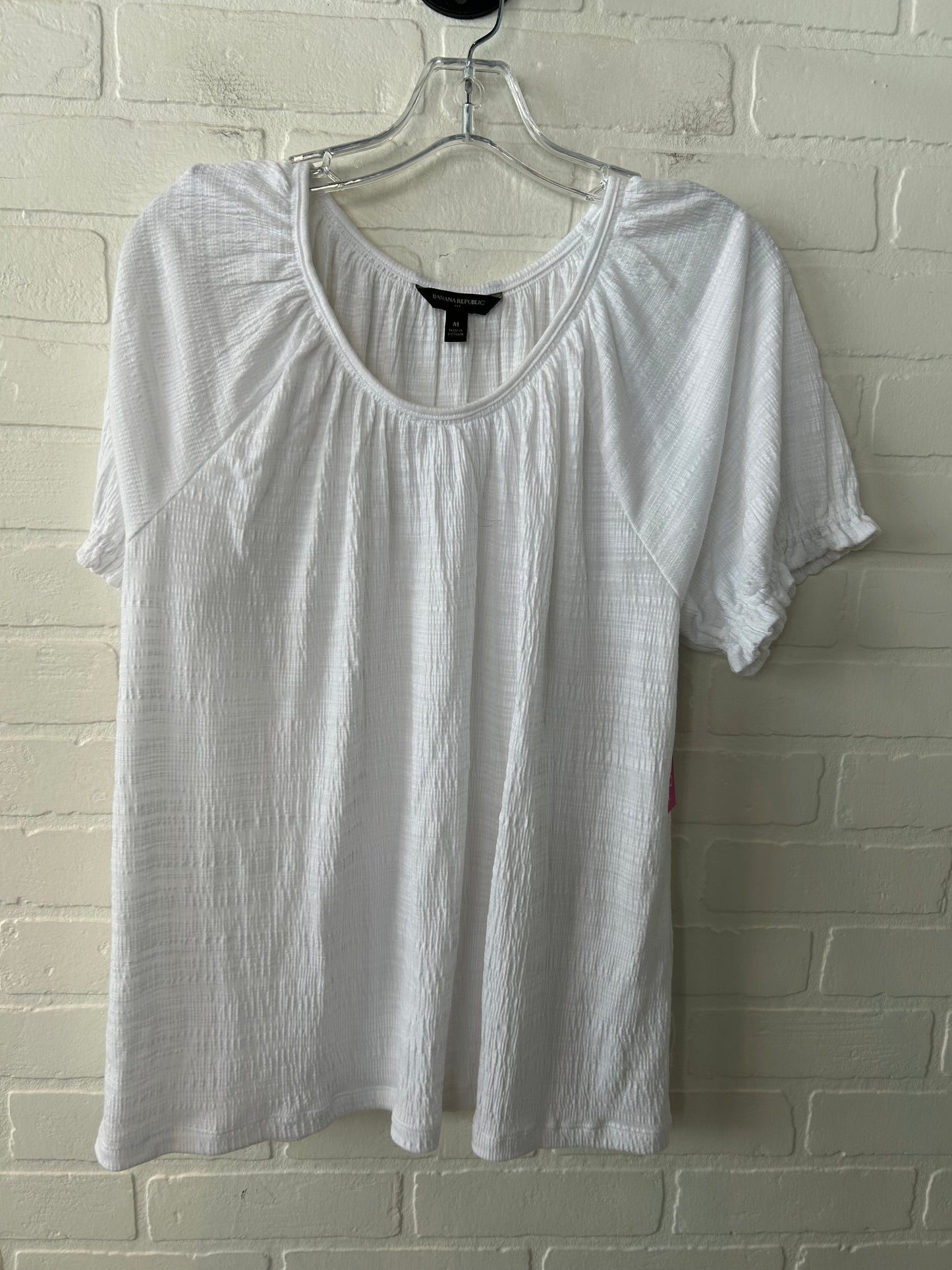 Top Short Sleeve By Banana Republic In White, Size: M