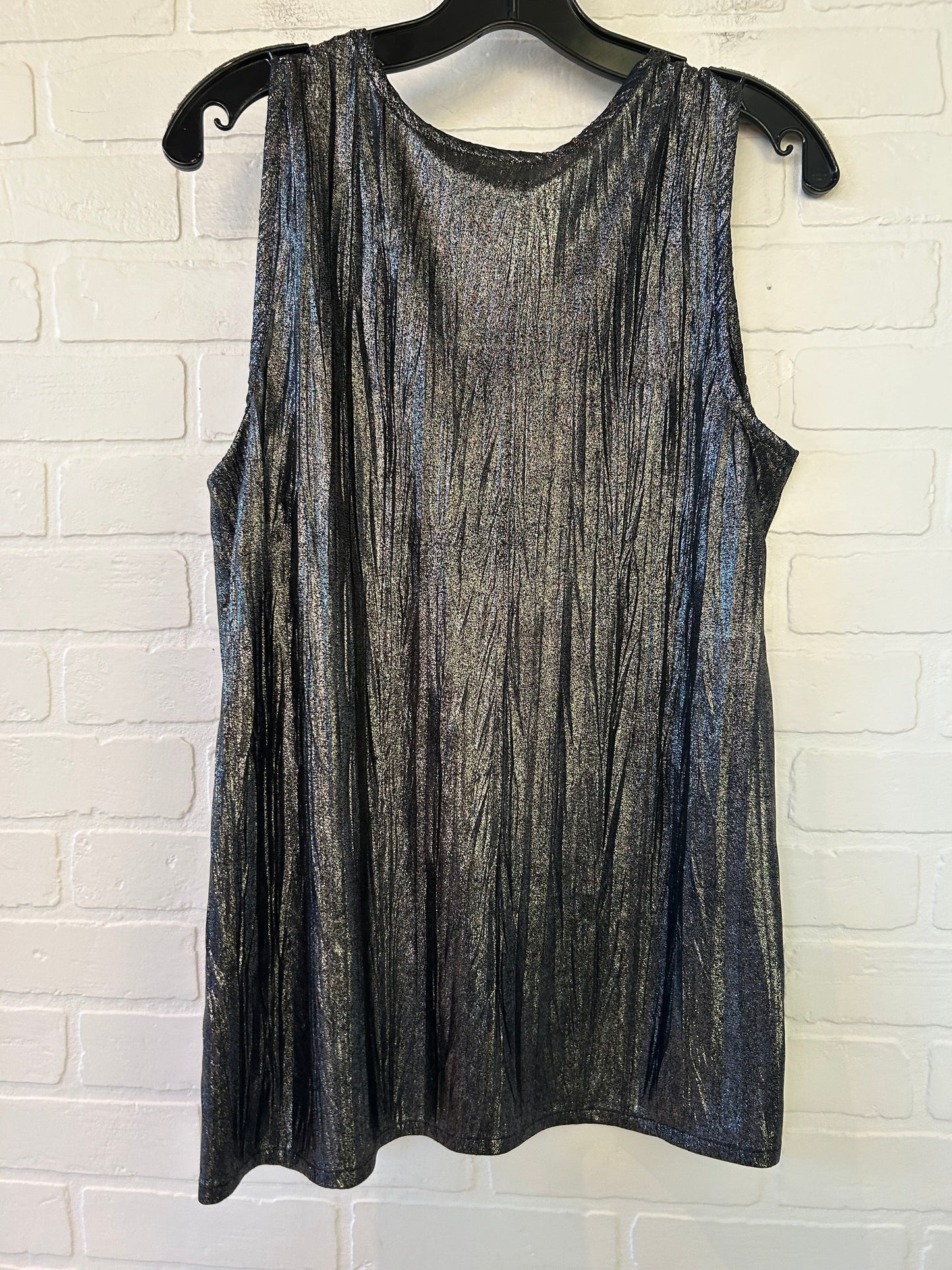 Top Sleeveless By Susan Graver In Silver, Size: M