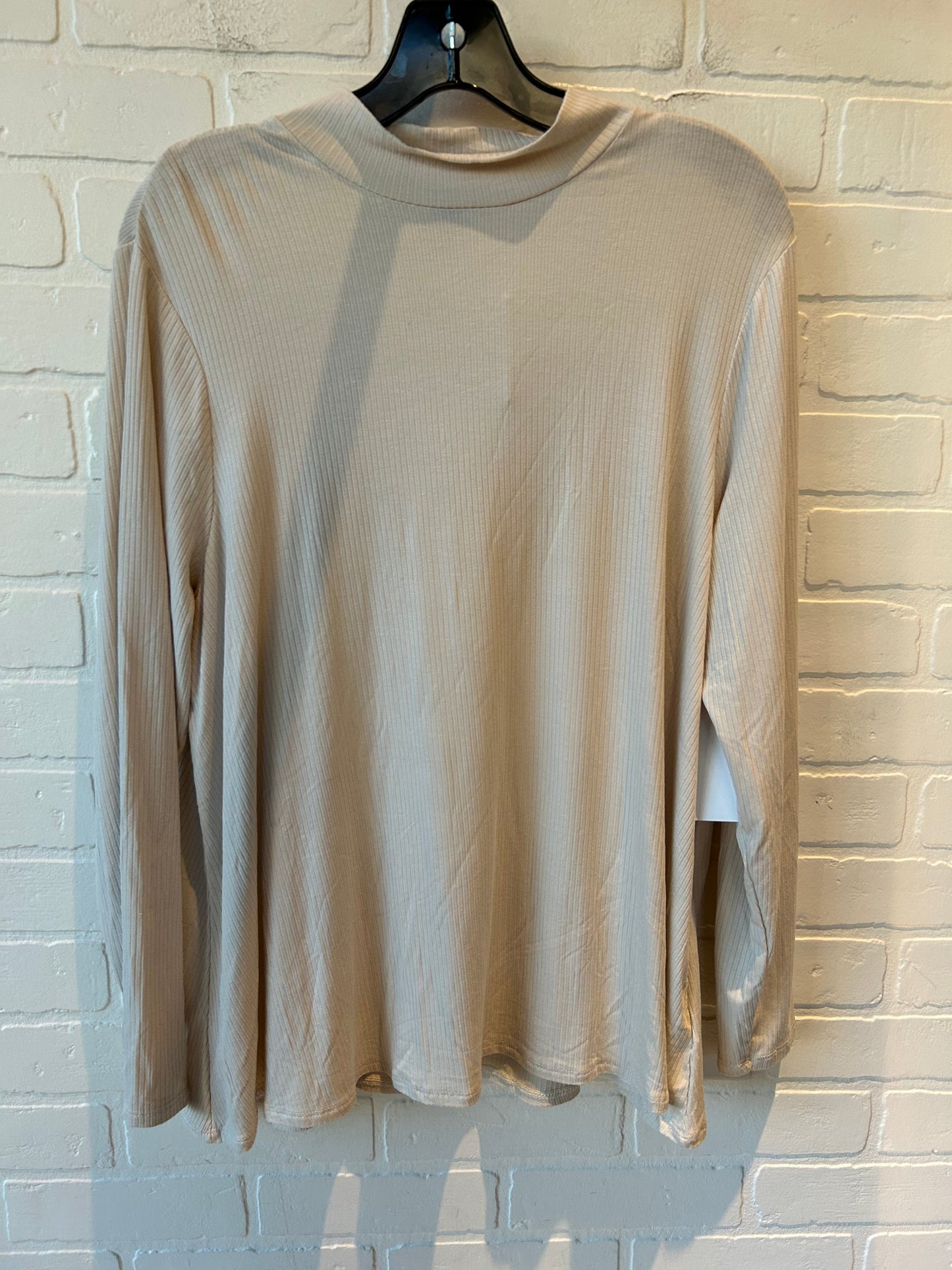 Top Long Sleeve Basic By Old Navy In Tan, Size: L