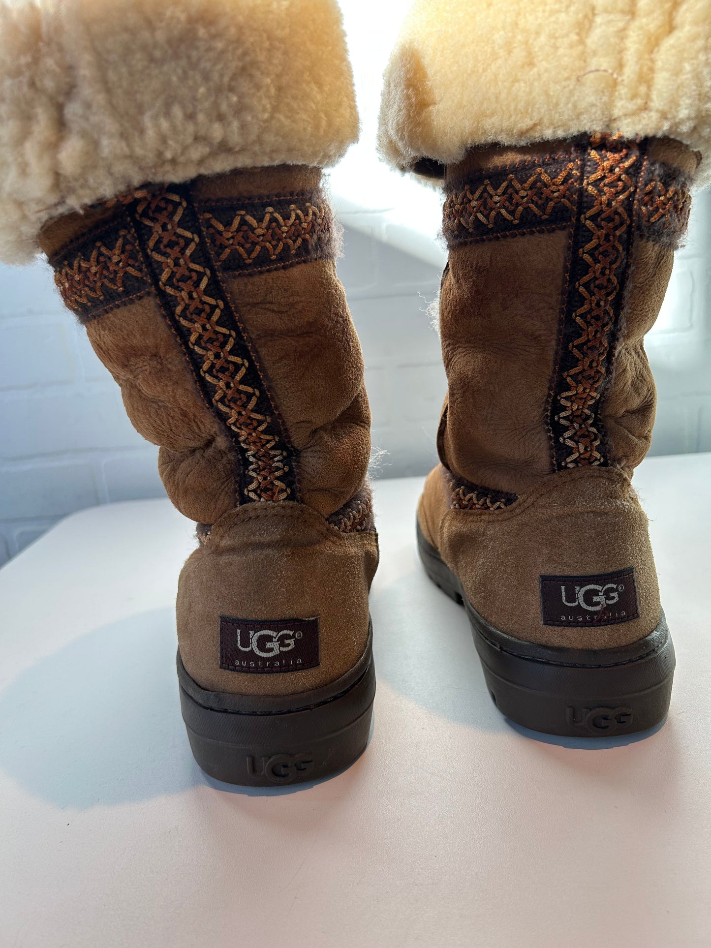 Boots Designer By Ugg In Brown, Size: 8