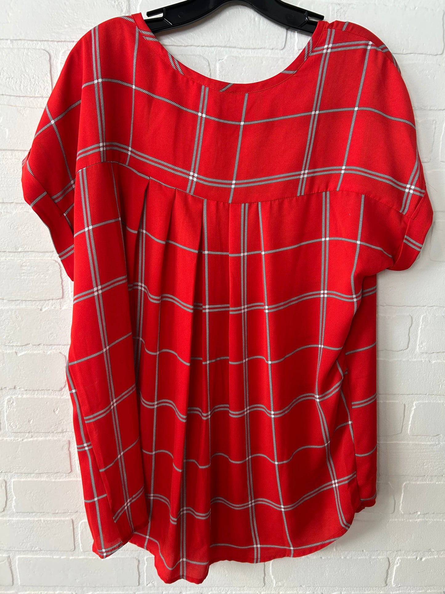 Top Short Sleeve By Pleione In Red, Size: Xl