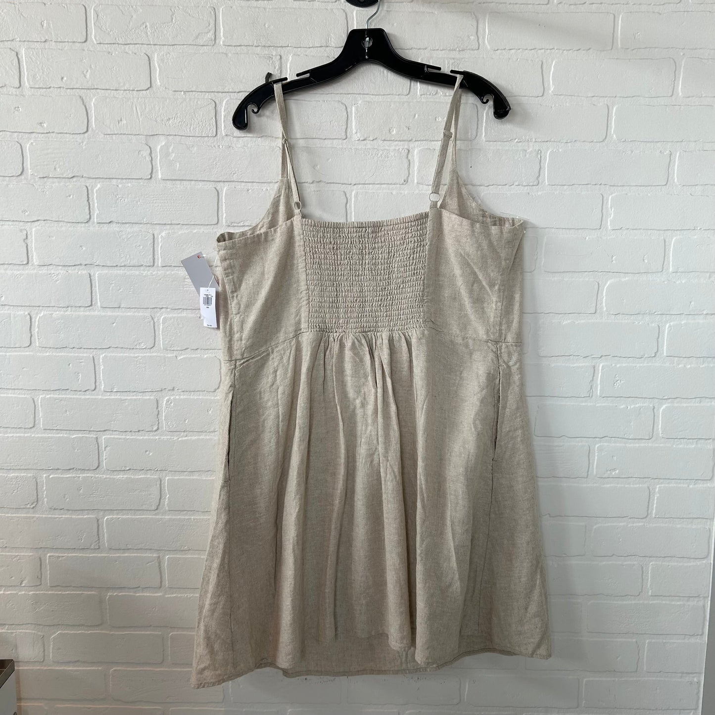 Dress Casual Short By Old Navy In Tan, Size: Xxl