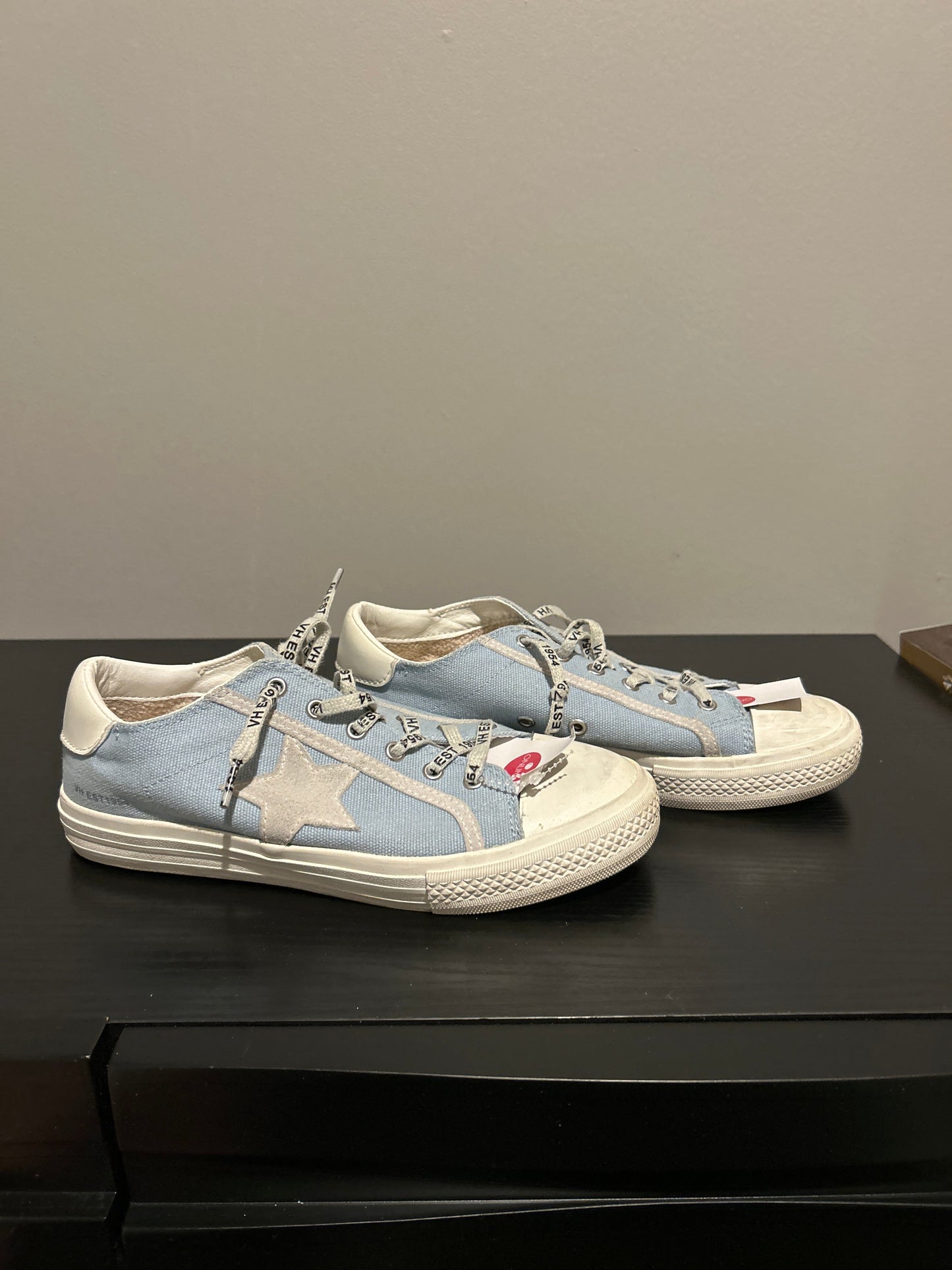 Shoes Sneakers By Vintage Havana In Blue & White, Size: 8