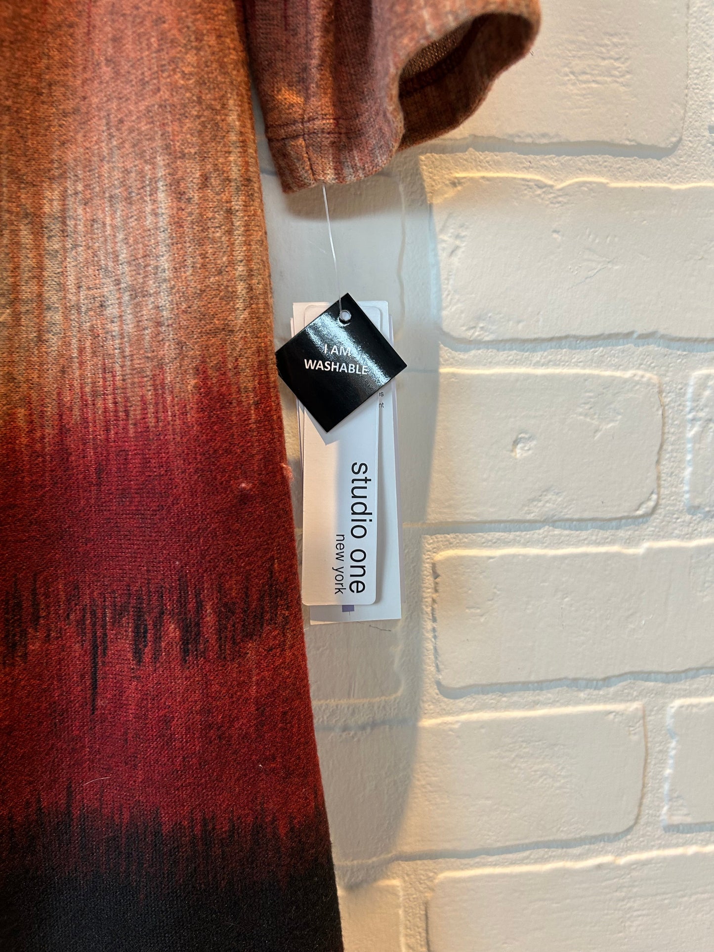 Dress Casual Short By studio one In Black & Red, Size: Lp