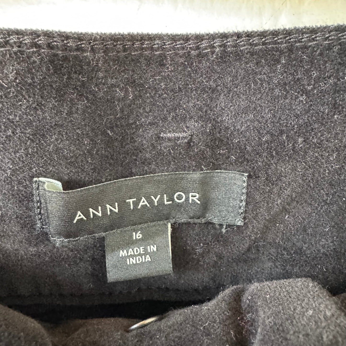 Pants Corduroy By Ann Taylor In Black, Size: 16