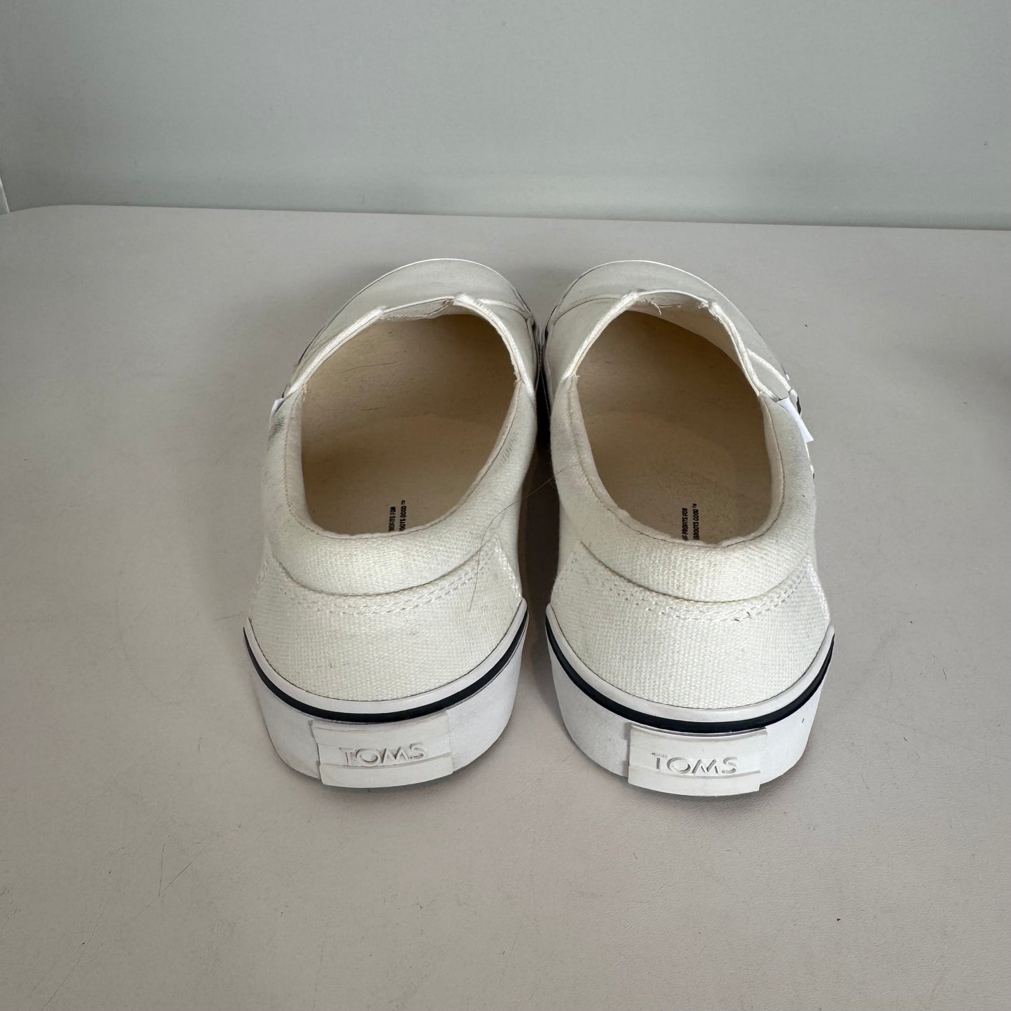 Shoes Sneakers By Toms In White, Size: 7.5