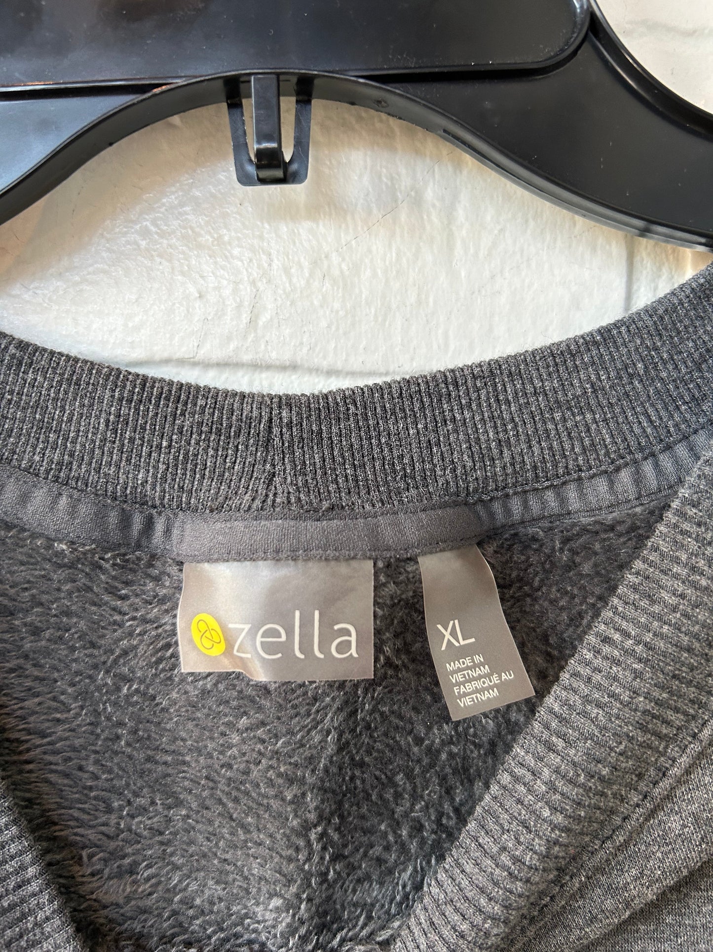 Athletic Sweatshirt Crewneck By Zella In Grey, Size: Xl