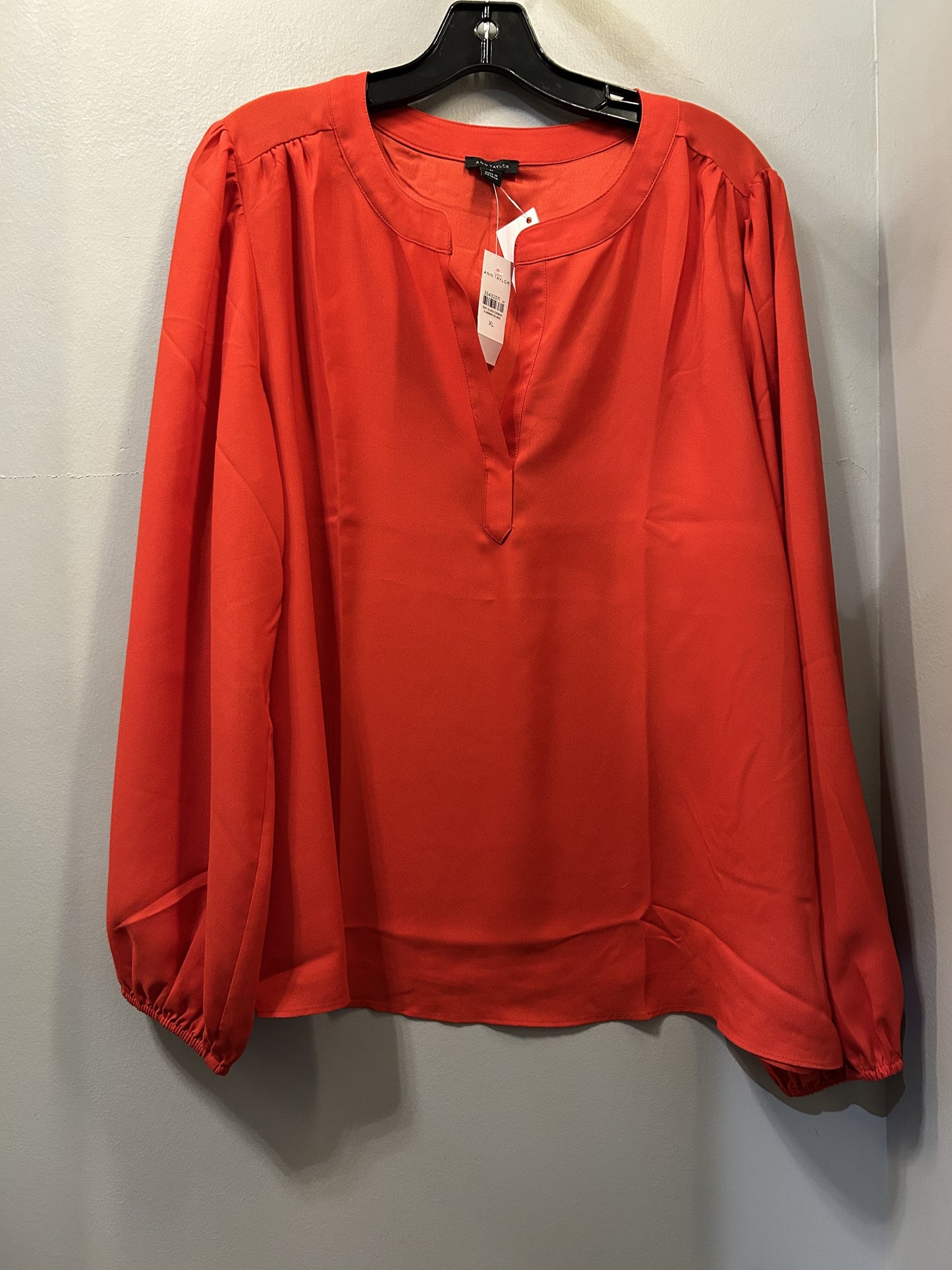 Top Long Sleeve By Ann Taylor  Size: Xl