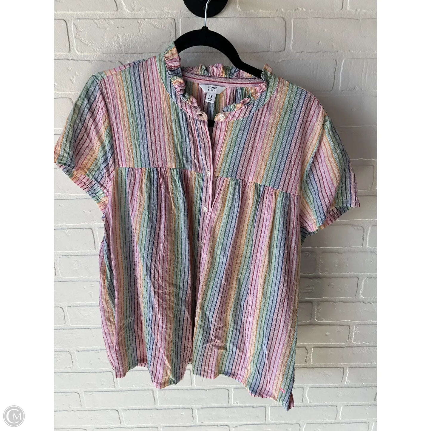 Top Short Sleeve By Crown And Ivy In Rainbow Print, Size: 1x