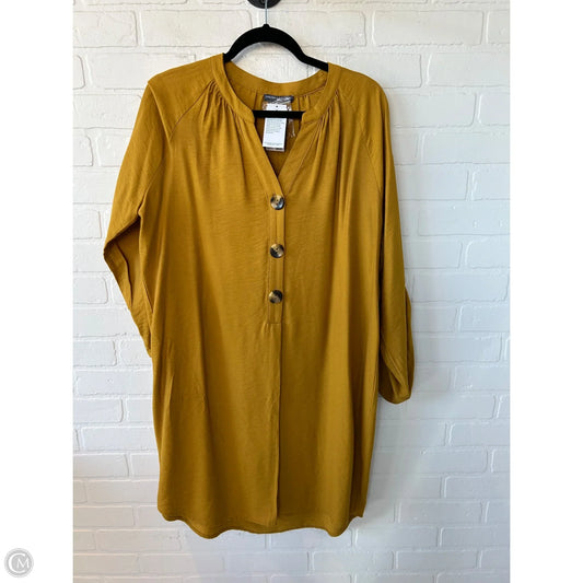 Dress Casual Short By Chelsea And Theodore In Yellow, Size: L
