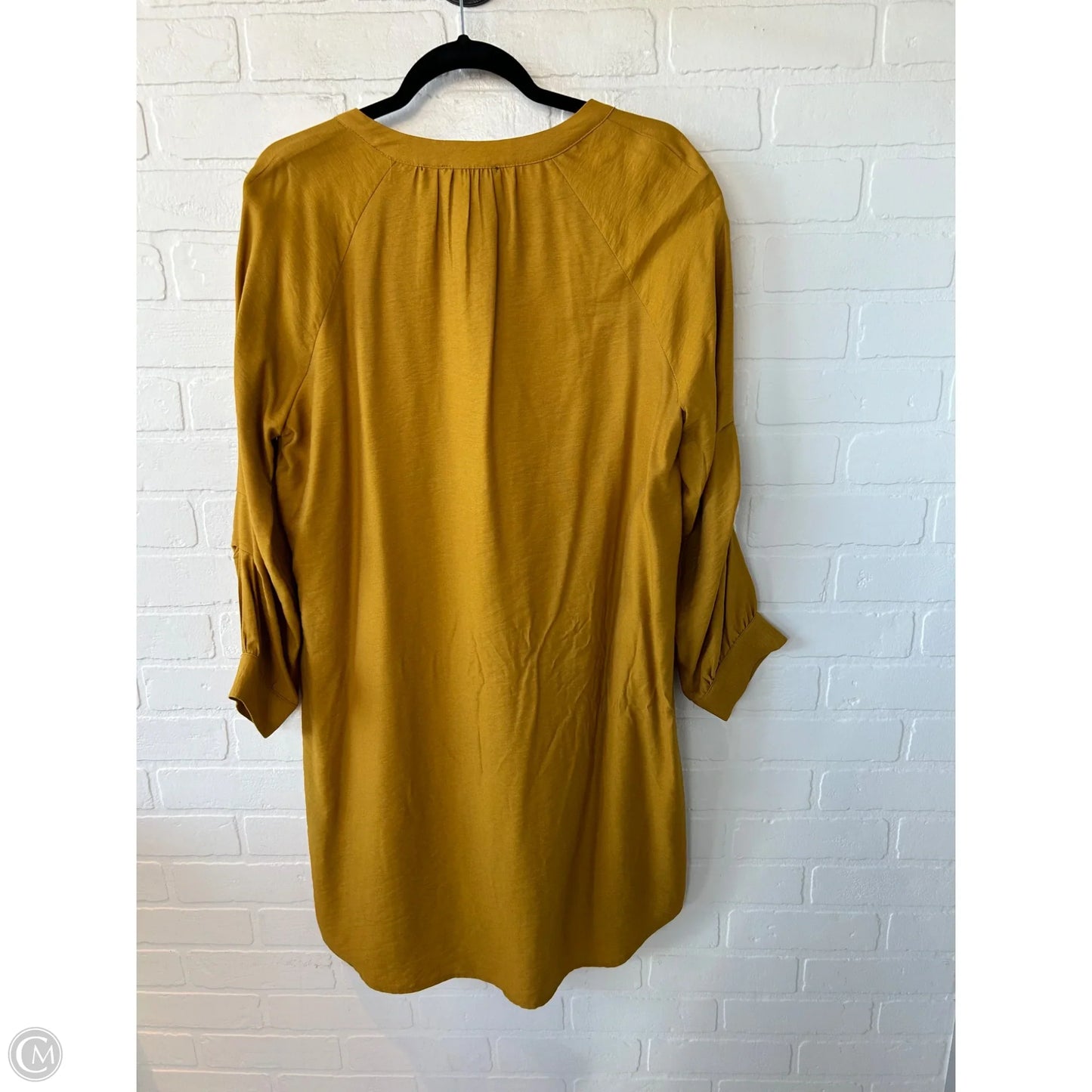 Dress Casual Short By Chelsea And Theodore In Yellow, Size: L