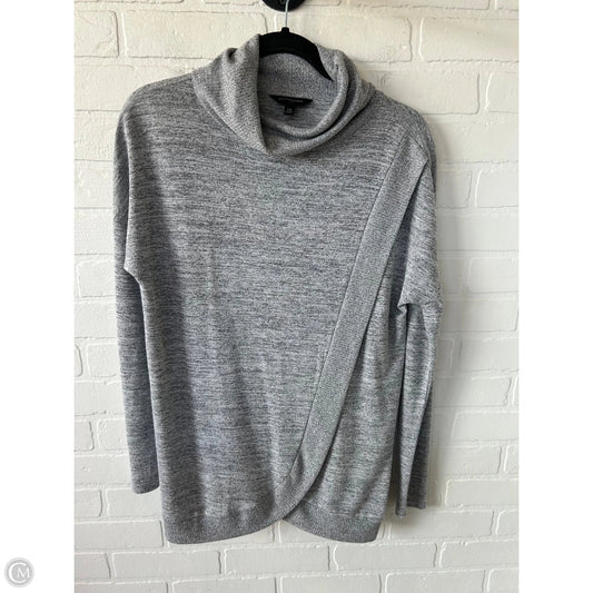 Top Long Sleeve By Banana Republic In Grey, Size: Xs