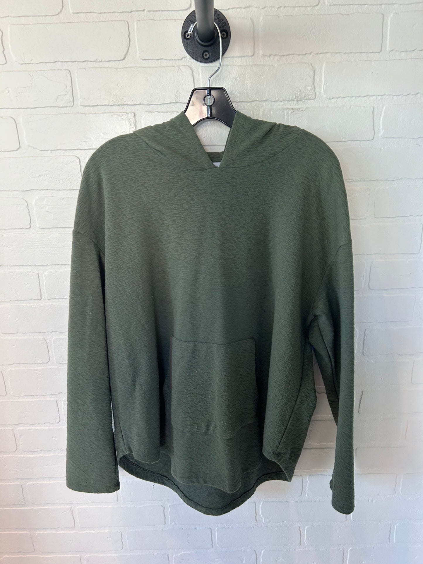 Top Long Sleeve By Retrology In Green, Size: L