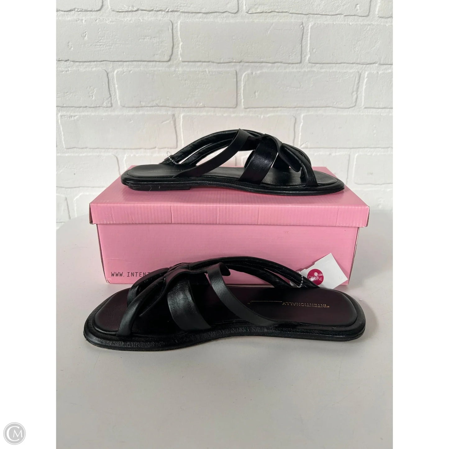 Sandals Flats By Cmb In Black, Size: 9.5