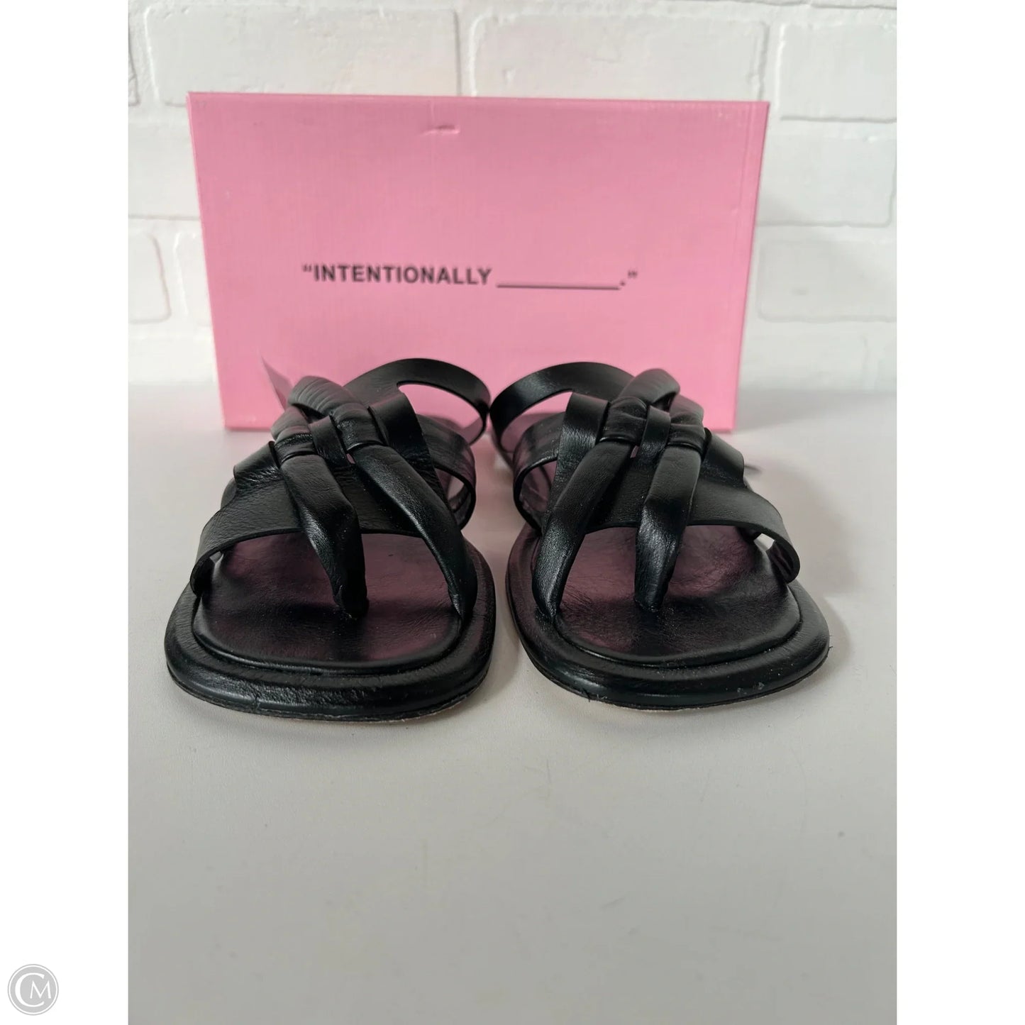 Sandals Flats By Cmb In Black, Size: 9.5