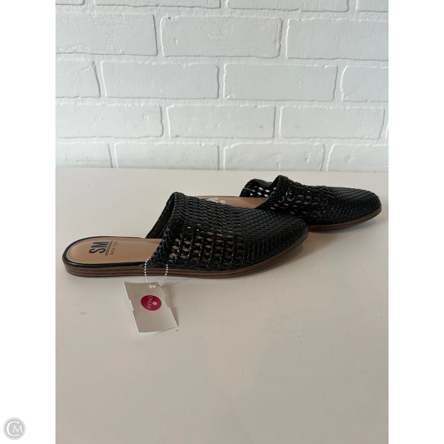 Shoes Flats By Steve Madden In Black & Tan, Size: 8