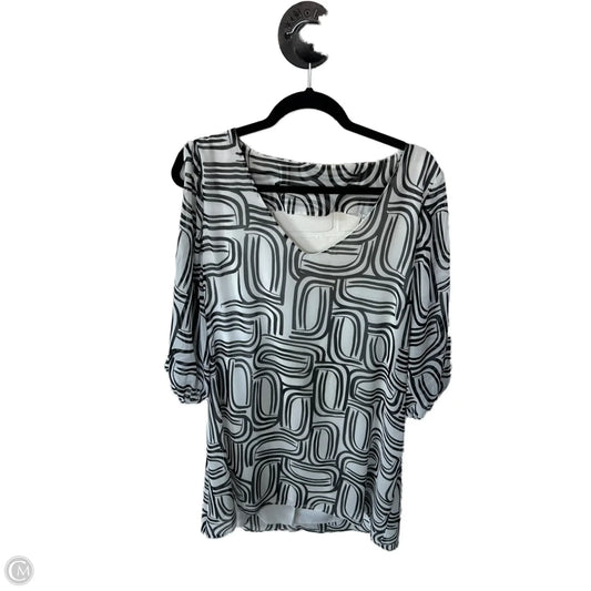 Dress Casual Short By Bisou Bisou In Grey & White, Size: L