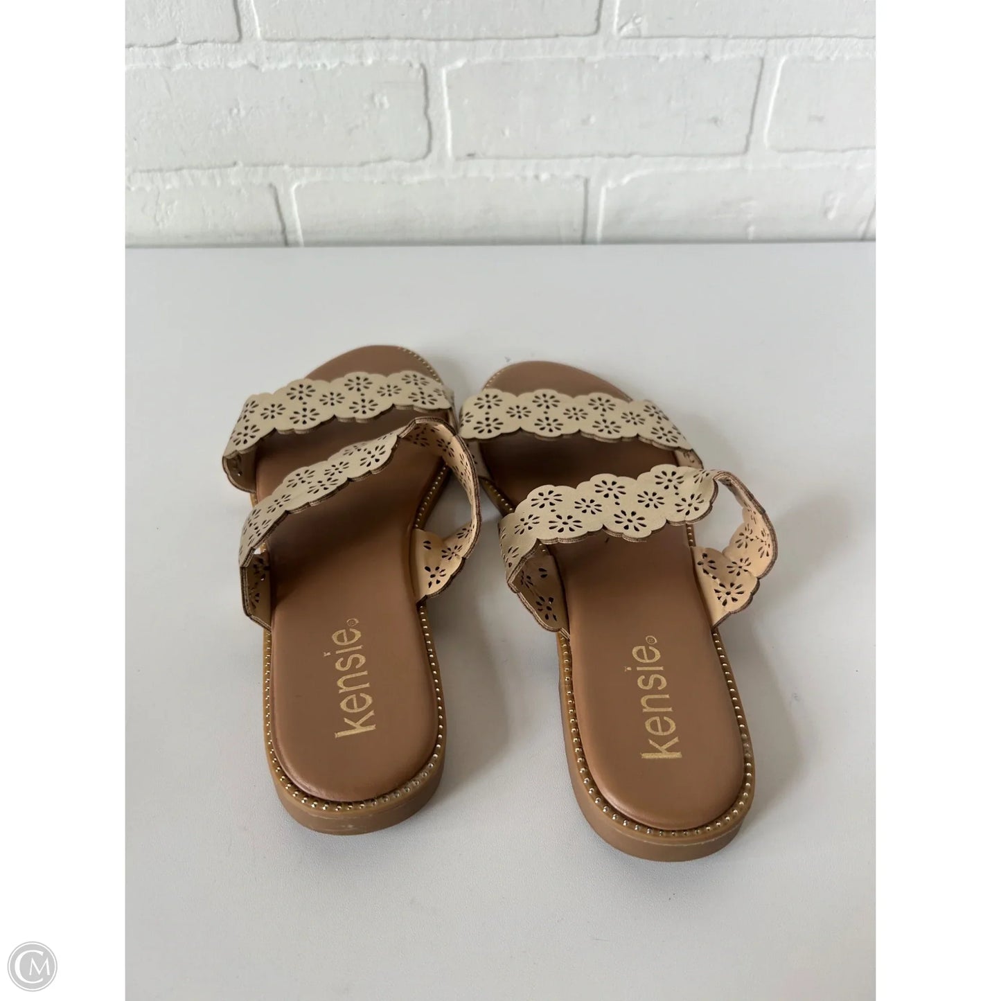 Sandals Flats By Kensie In Gold, Size: 7