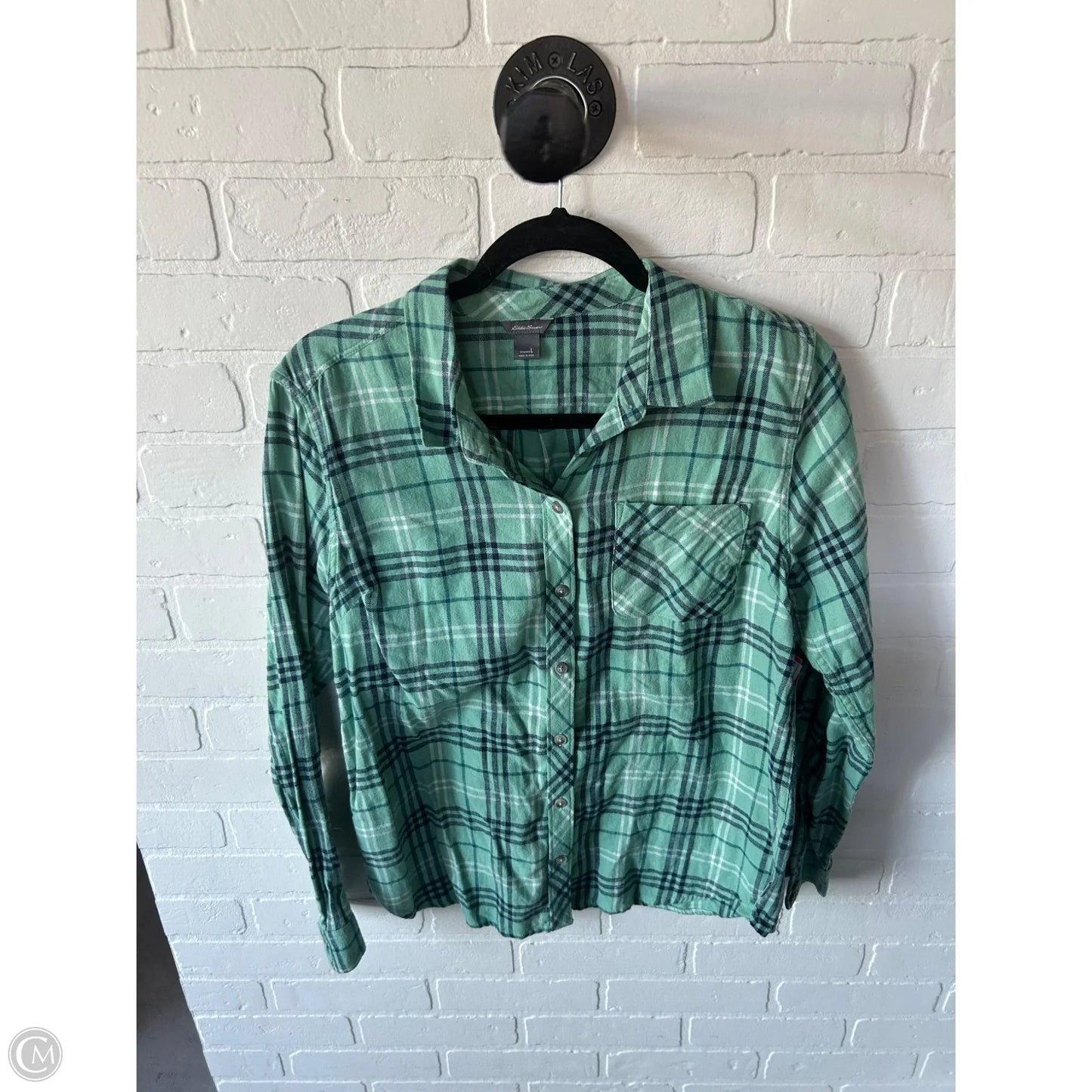 Top Long Sleeve By Eddie Bauer In Green, Size: L