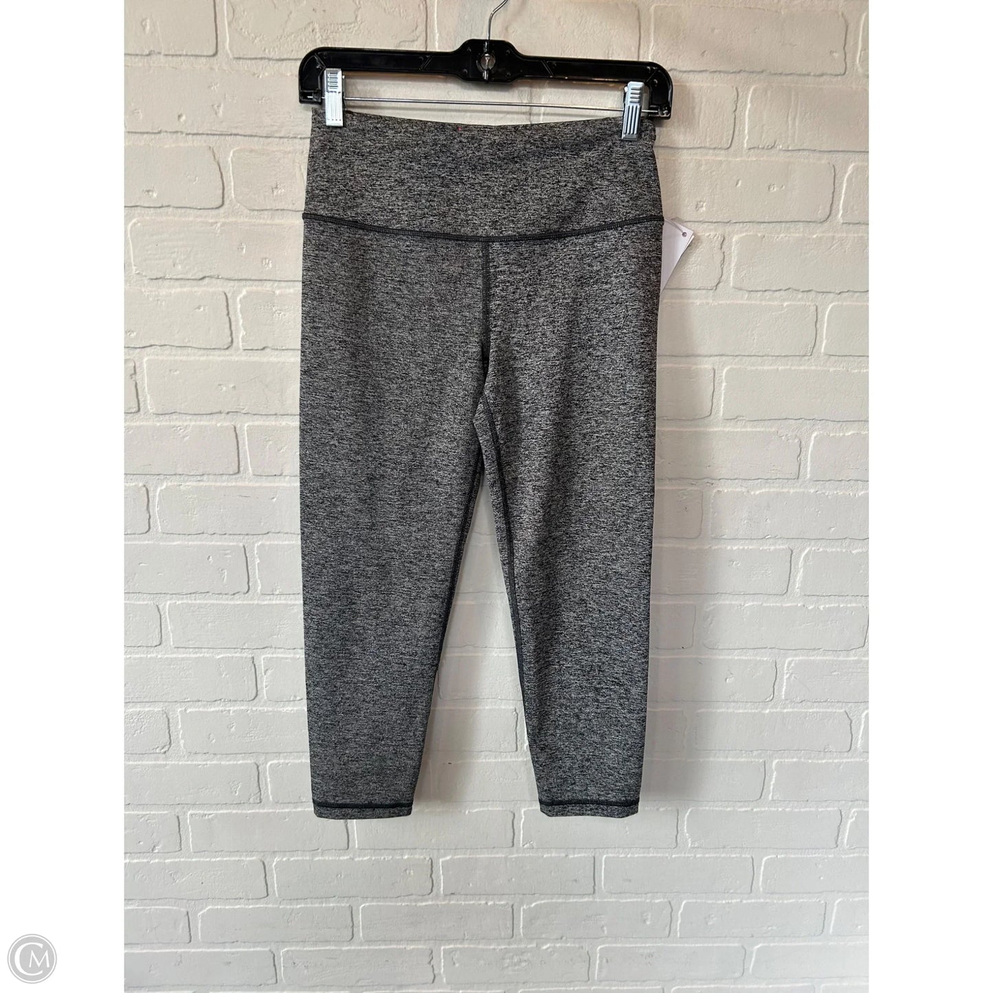 Athletic Leggings Capris By Victorias Secret In Grey, Size: 4