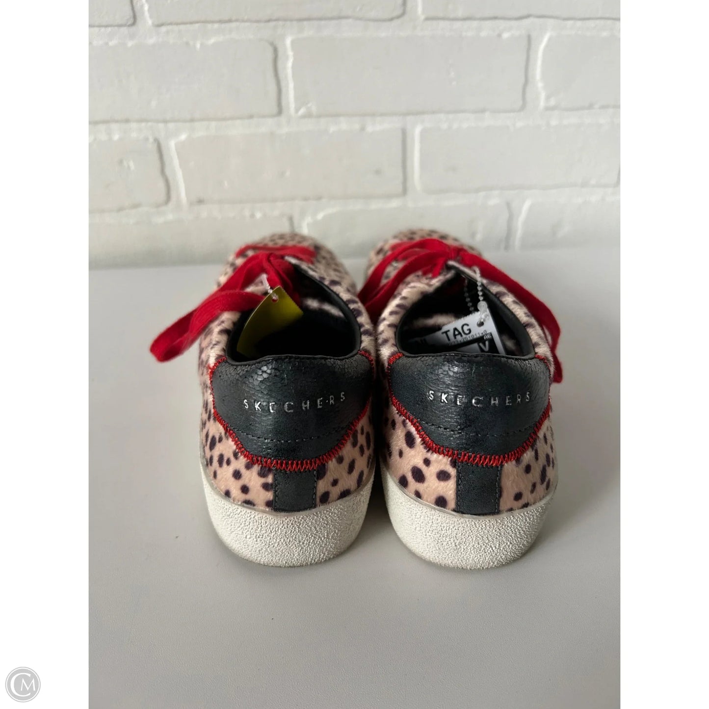 Shoes Sneakers By Skechers In Animal Print, Size: 9
