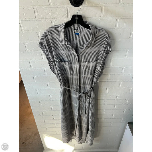 Dress Casual Maxi By Kavu In Grey & White, Size: Xl