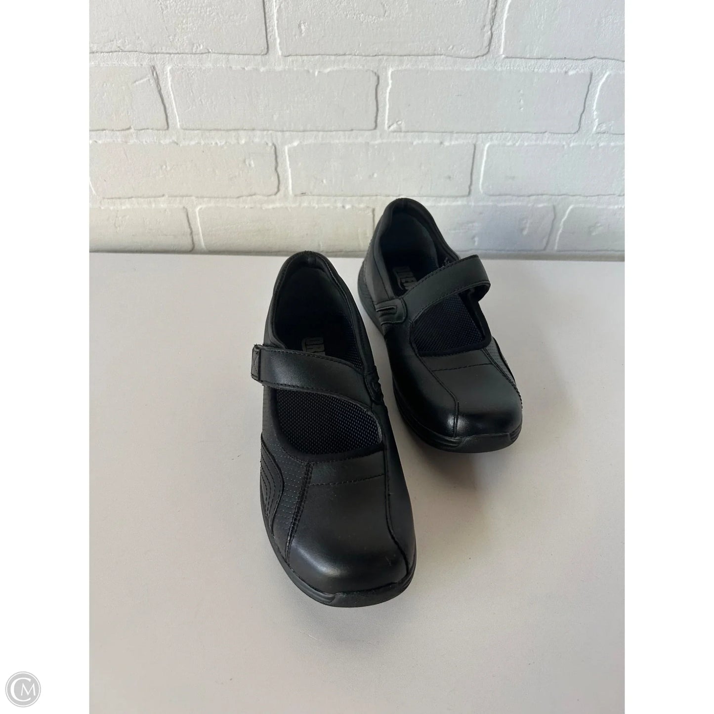 Shoes Flats By Drew In Black, Size: 6