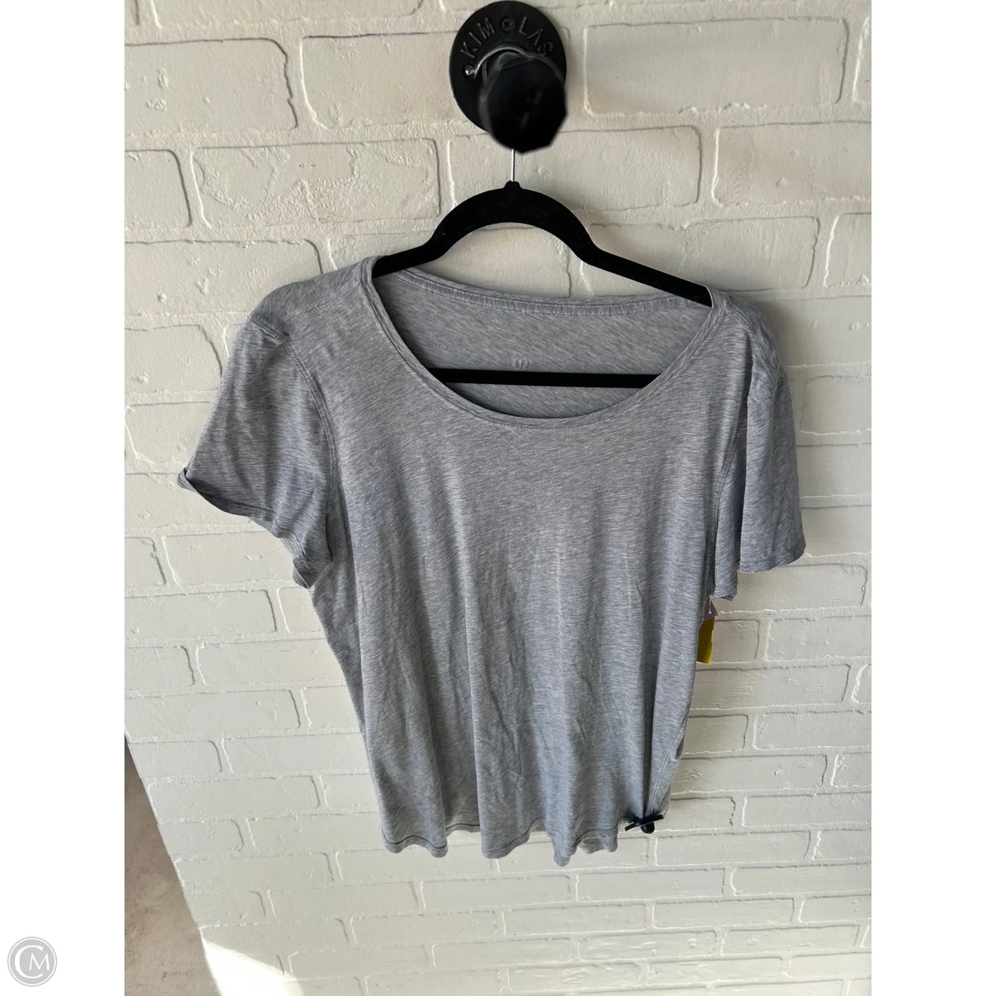 Athletic Top Short Sleeve By Lululemon In Grey, Size: S