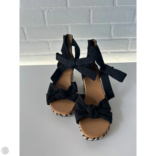 Sandals Designer By Ugg In Black & Tan, Size: 8