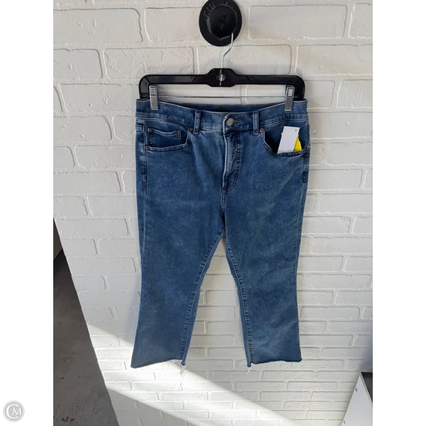 Jeans Cropped By Express In Blue Denim, Size: 8