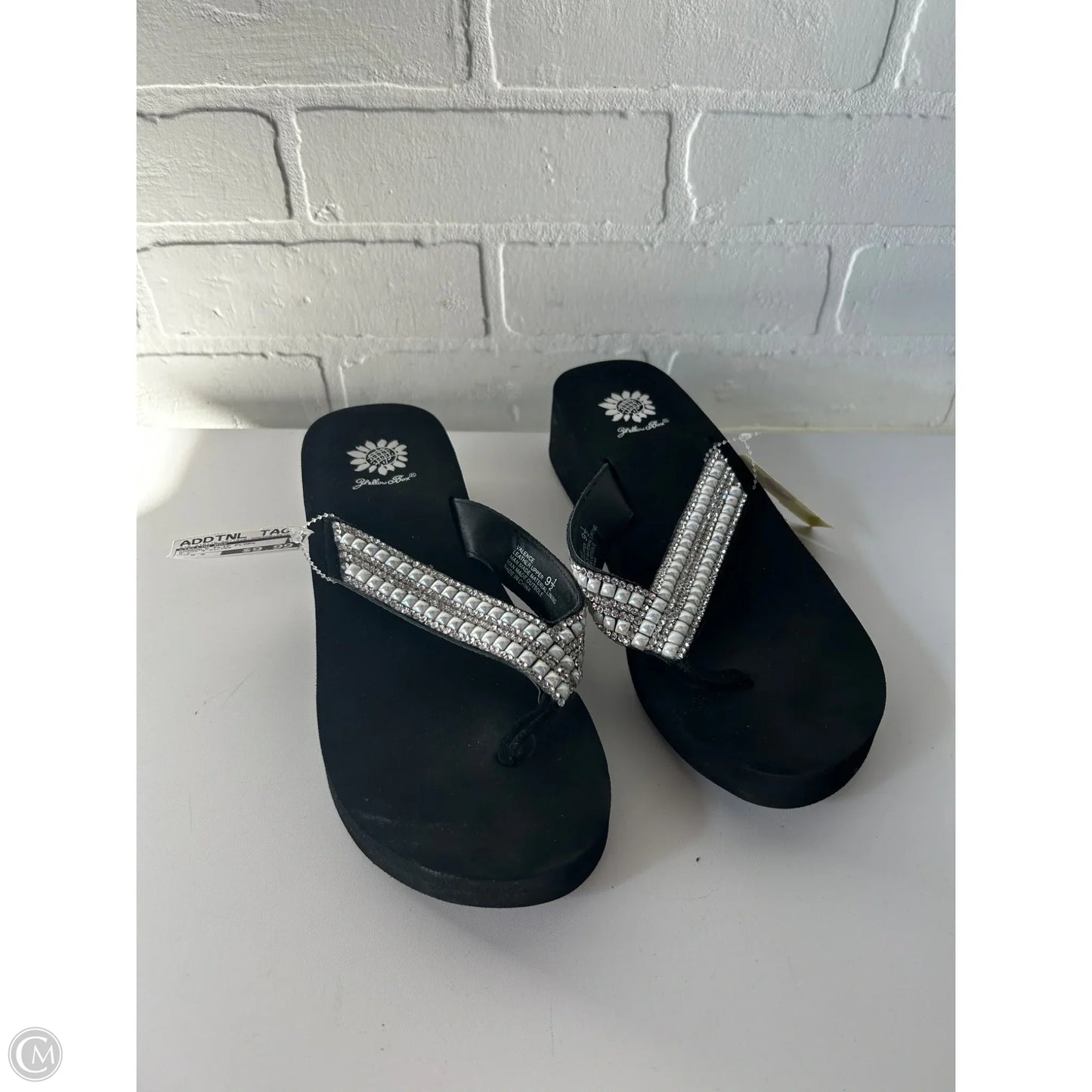 Sandals Flip Flops By Yellow Box In Black & Silver, Size: 9.5