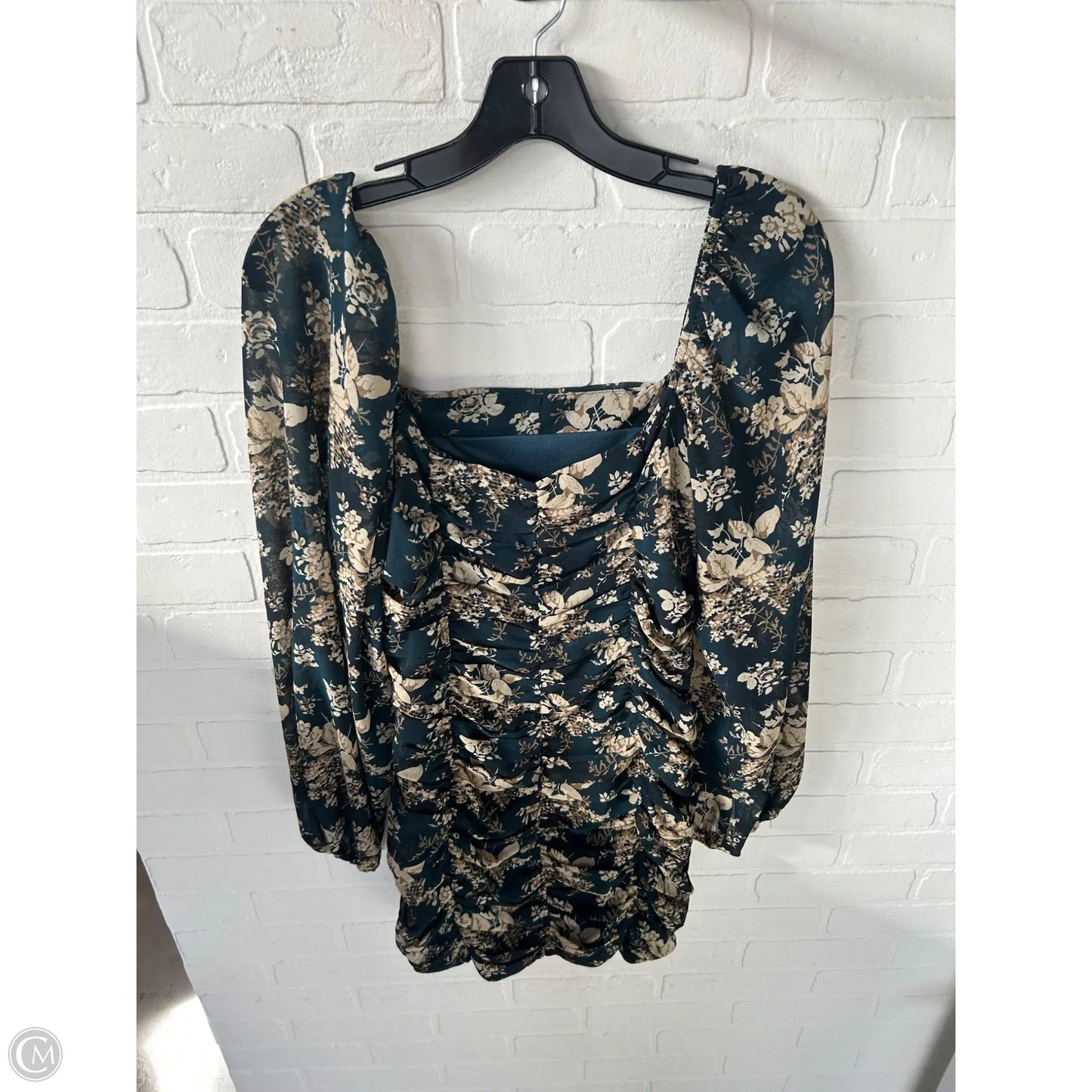 Dress Casual Short By Lush In Green & Tan, Size: M