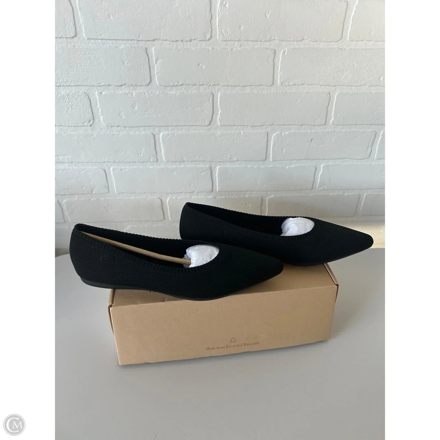 Shoes Flats By Vivaia In Black, Size: 10.5