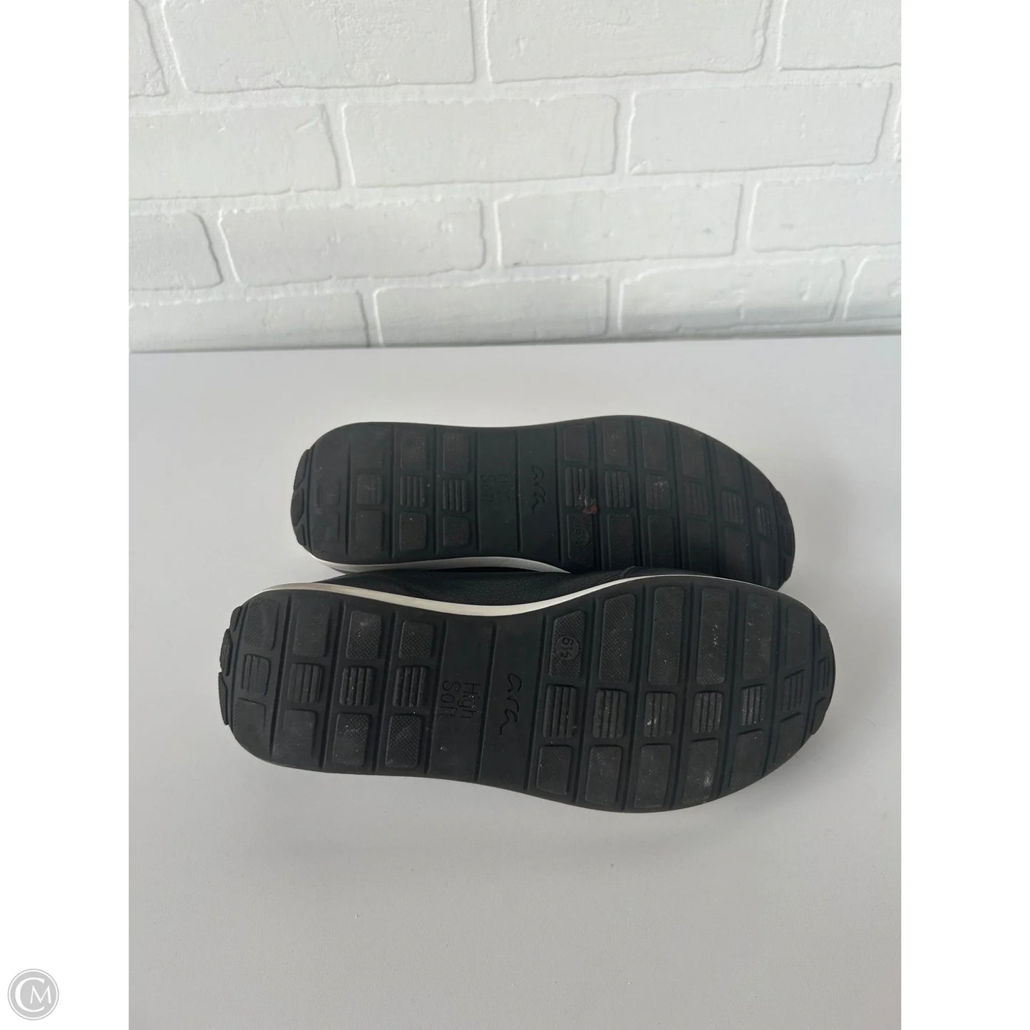 Shoes Sneakers By Cmc In Black & White, Size: 6.5