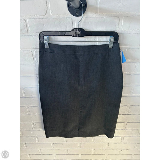 Skirt Midi By Clothes Mentor In Grey, Size: 4