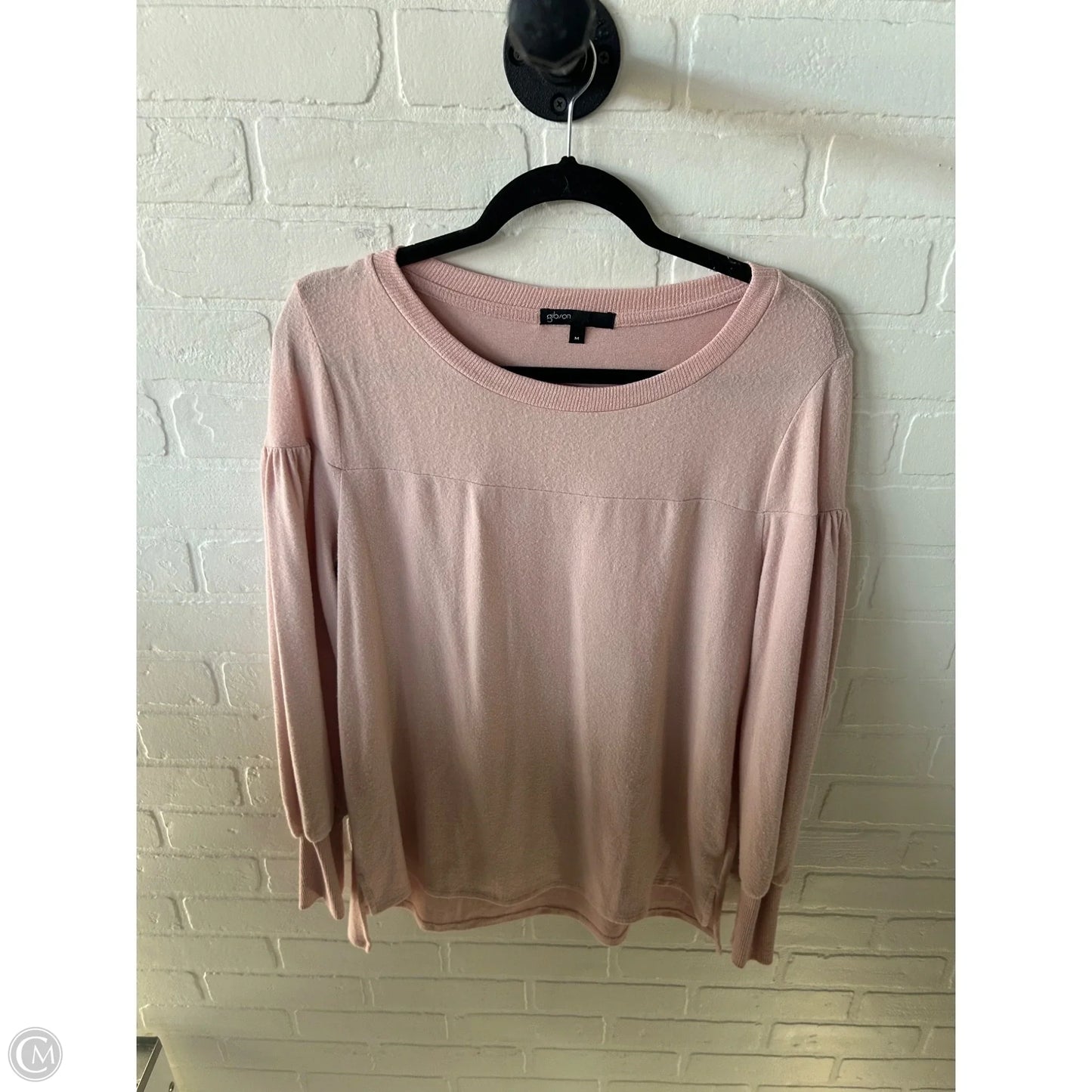 Top Long Sleeve By Gibson In Pink, Size: M